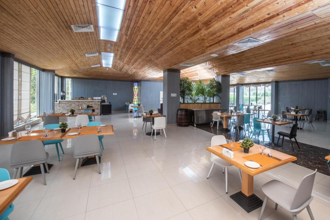 Bm Beach Hotel Рас ал Хайм Екстериор снимка