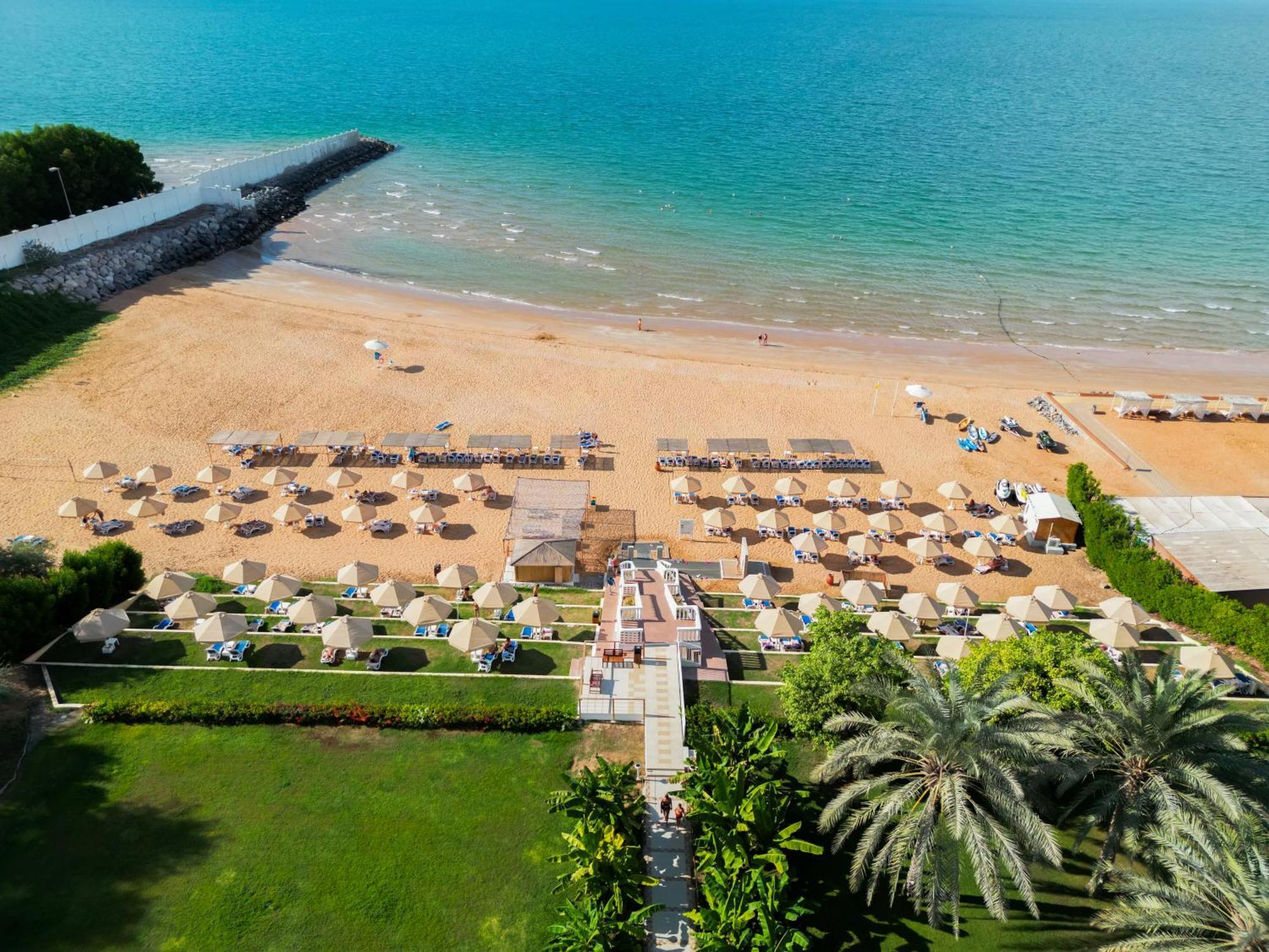 Bm Beach Hotel Рас ал Хайм Екстериор снимка